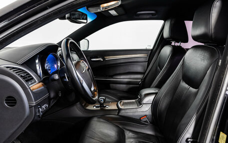 Chrysler 300C II, 2012 год, 1 399 000 рублей, 27 фотография