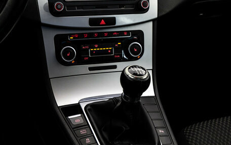 Volkswagen Passat B7, 2011 год, 780 000 рублей, 14 фотография