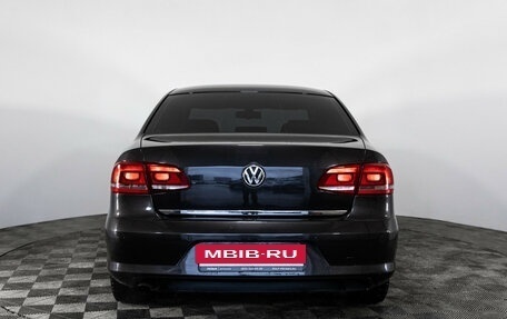 Volkswagen Passat B7, 2011 год, 780 000 рублей, 7 фотография