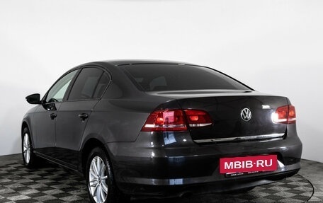 Volkswagen Passat B7, 2011 год, 780 000 рублей, 8 фотография
