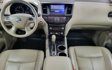 Nissan Pathfinder, 2014 год, 1 820 000 рублей, 17 фотография