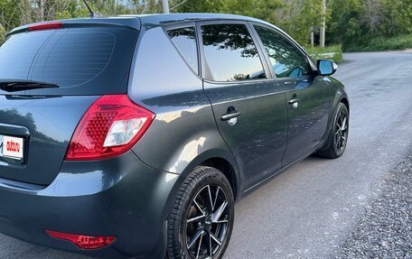 KIA cee'd I рестайлинг, 2011 год, 850 000 рублей, 4 фотография