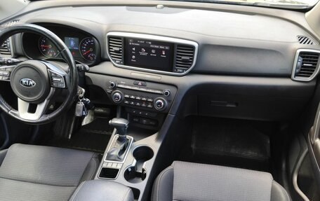 KIA Sportage IV рестайлинг, 2020 год, 2 450 000 рублей, 14 фотография