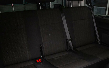 Volkswagen Caravelle T6 рестайлинг, 2016 год, 2 745 000 рублей, 11 фотография