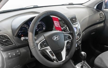 Hyundai Solaris II рестайлинг, 2012 год, 650 000 рублей, 5 фотография