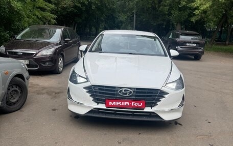 Hyundai Sonata VIII, 2021 год, 1 550 000 рублей, 1 фотография