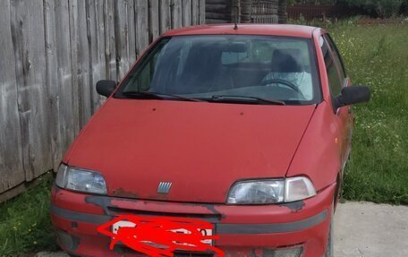 Fiat Punto III Punto Evo рестайлинг, 1997 год, 100 000 рублей, 1 фотография