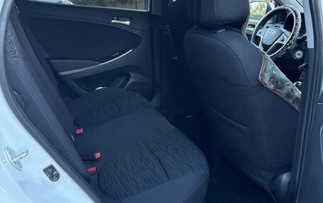 Hyundai Solaris II рестайлинг, 2015 год, 950 000 рублей, 11 фотография