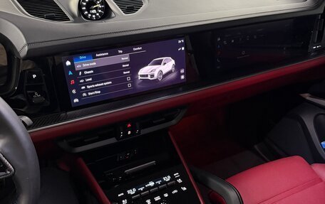 Porsche Cayenne III, 2023 год, 23 500 000 рублей, 11 фотография