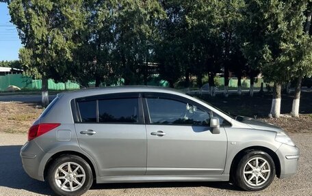 Nissan Tiida, 2010 год, 680 000 рублей, 3 фотография