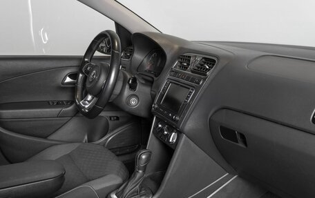 Volkswagen Polo VI (EU Market), 2018 год, 1 375 000 рублей, 7 фотография
