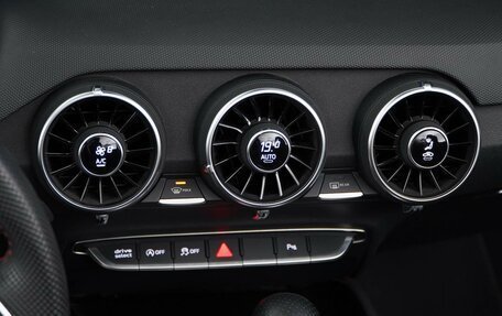Audi TT, 2019 год, 4 800 000 рублей, 14 фотография