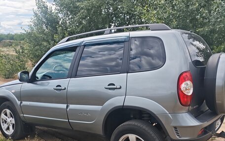 Chevrolet Niva I рестайлинг, 2015 год, 620 000 рублей, 2 фотография