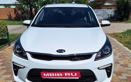 KIA Rio IV, 2018 год, 1 510 000 рублей, 2 фотография