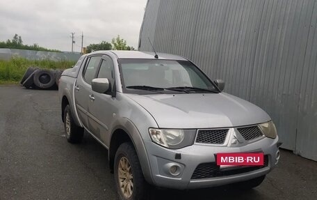 Mitsubishi L200 IV рестайлинг, 2012 год, 1 520 000 рублей, 6 фотография