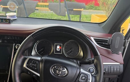 Toyota Harrier, 2017 год, 2 999 999 рублей, 6 фотография