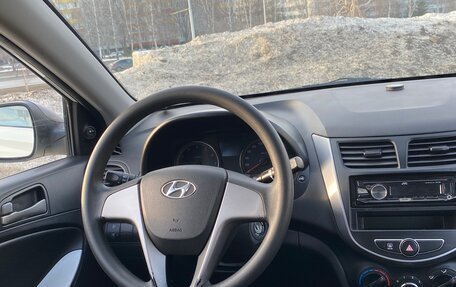 Hyundai Solaris II рестайлинг, 2016 год, 960 000 рублей, 12 фотография