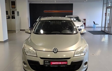 Renault Megane III, 2014 год, 860 000 рублей, 2 фотография