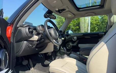 MINI Hatch, 2018 год, 2 850 000 рублей, 11 фотография