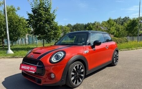 MINI Hatch, 2018 год, 2 850 000 рублей, 3 фотография