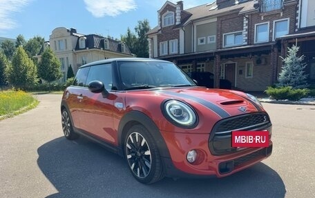 MINI Hatch, 2018 год, 2 850 000 рублей, 9 фотография