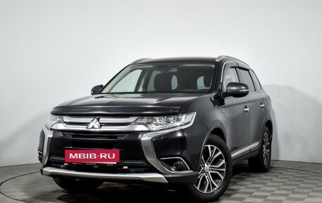 Mitsubishi Outlander III рестайлинг 3, 2015 год, 1 998 790 рублей, 2 фотография