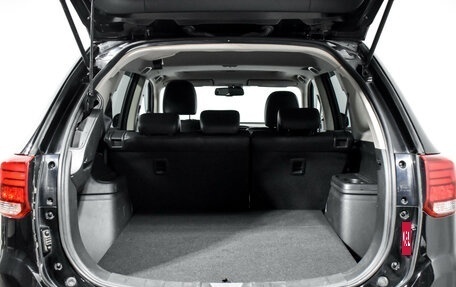 Mitsubishi Outlander III рестайлинг 3, 2015 год, 1 998 790 рублей, 20 фотография