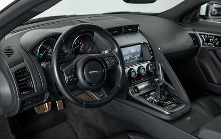 Jaguar F-Type I рестайлинг 2, 2016 год, 5 990 000 рублей, 10 фотография