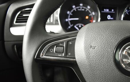 Skoda Superb III рестайлинг, 2014 год, 1 083 100 рублей, 13 фотография