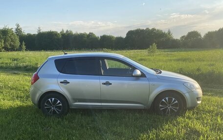 KIA cee'd I рестайлинг, 2007 год, 500 000 рублей, 13 фотография