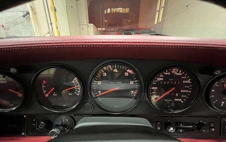 Porsche 911, 1992 год, 18 500 000 рублей, 16 фотография