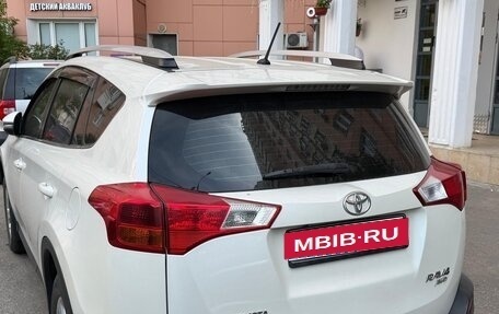 Toyota RAV4, 2014 год, 1 960 000 рублей, 3 фотография