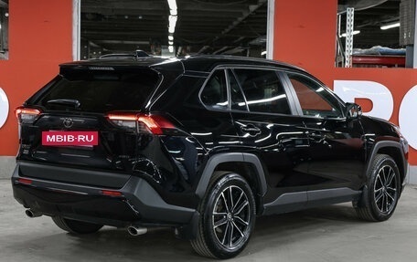 Toyota RAV4, 2021 год, 3 299 000 рублей, 6 фотография