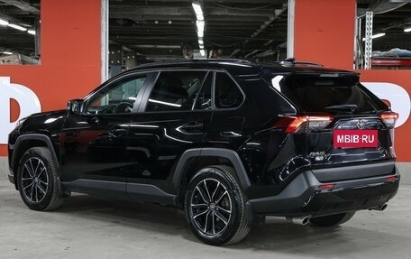 Toyota RAV4, 2021 год, 3 299 000 рублей, 9 фотография