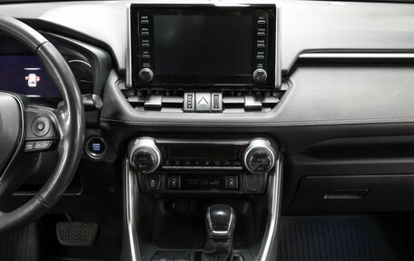 Toyota RAV4, 2021 год, 3 299 000 рублей, 15 фотография
