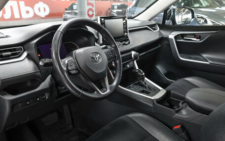 Toyota RAV4, 2021 год, 3 299 000 рублей, 16 фотография