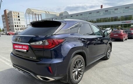 Lexus RX IV рестайлинг, 2019 год, 4 350 000 рублей, 6 фотография