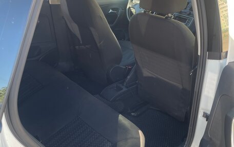 Volkswagen Polo VI (EU Market), 2015 год, 360 000 рублей, 11 фотография