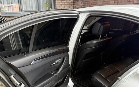 BMW 5 серия, 2010 год, 1 280 000 рублей, 15 фотография