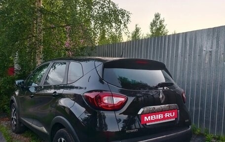 Renault Kaptur I рестайлинг, 2019 год, 1 575 000 рублей, 2 фотография