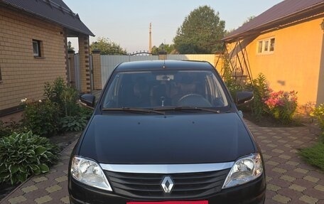 Renault Logan I, 2010 год, 530 000 рублей, 2 фотография