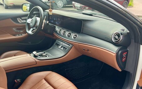 Mercedes-Benz E-Класс, 2020 год, 4 650 000 рублей, 12 фотография