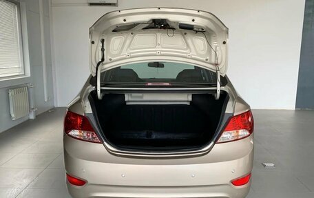 Hyundai Solaris II рестайлинг, 2011 год, 770 000 рублей, 5 фотография