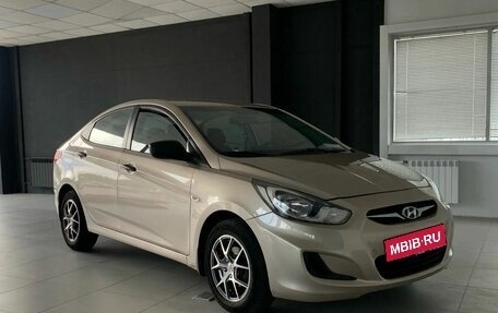 Hyundai Solaris II рестайлинг, 2011 год, 770 000 рублей, 2 фотография