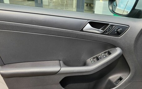 Volkswagen Jetta VI, 2014 год, 1 000 000 рублей, 5 фотография