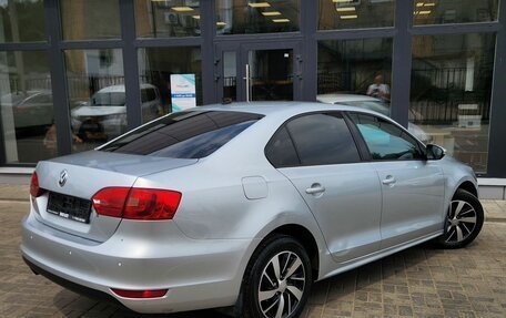 Volkswagen Jetta VI, 2014 год, 1 000 000 рублей, 4 фотография