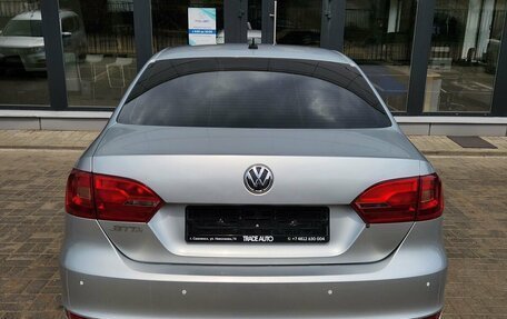 Volkswagen Jetta VI, 2014 год, 1 000 000 рублей, 14 фотография