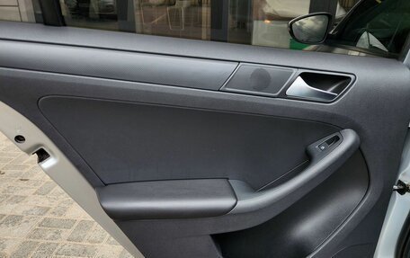 Volkswagen Jetta VI, 2014 год, 1 000 000 рублей, 11 фотография