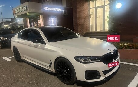 BMW 5 серия, 2020 год, 5 900 000 рублей, 3 фотография