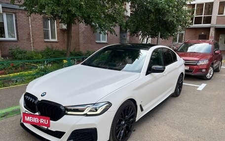 BMW 5 серия, 2020 год, 5 900 000 рублей, 17 фотография
